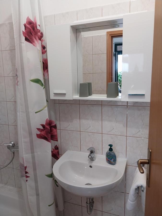 Sobe Kraft 2 Apartment Zivogosce Ngoại thất bức ảnh